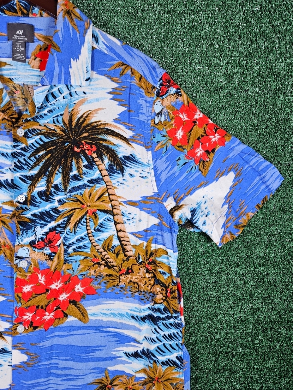 H&M Casual Blue Tropical Palm Print Button Down Shirt / Mens Size Large - Picture 6 of 9